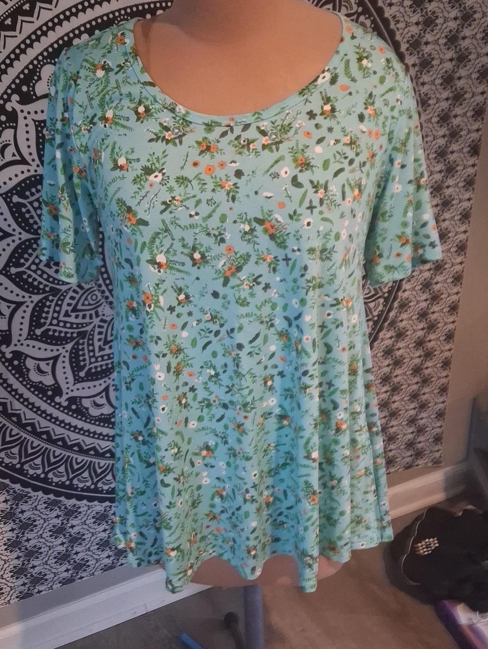 LuLaRoe Mint Green Floral Swing Tunic